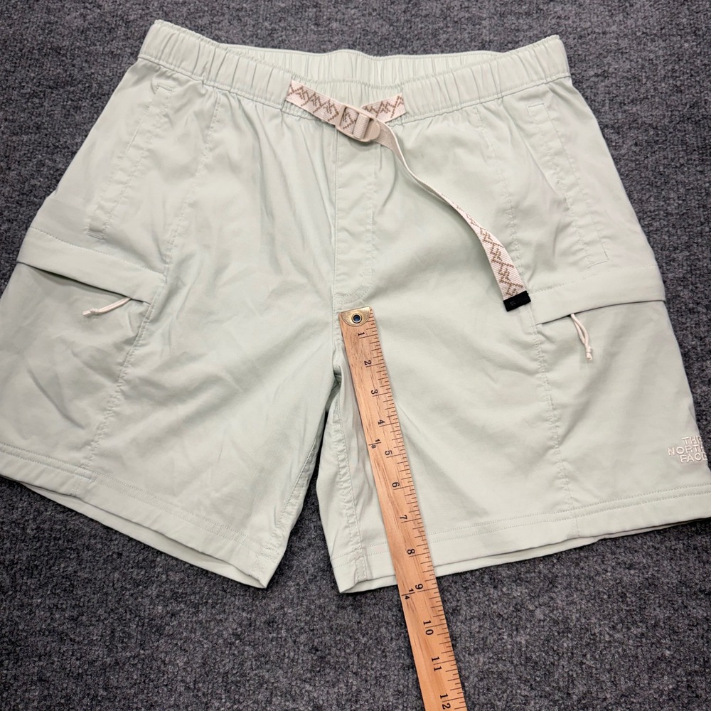 The North Face Mens Mint Green Cargo Hiking Shorts Elastic Belted Size Medium - Picture 2 of 8